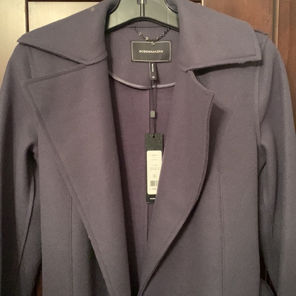 BCBG MAX AZRIA - Picture 2 of 5